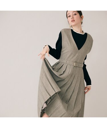 トラッド風プリーツワンピース