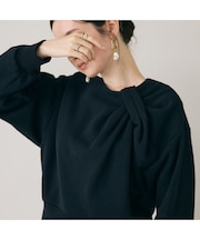 アシンメトリーショルダータックラメスウェット