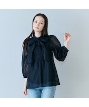 フラワーレースリボンタイ付きブラウス