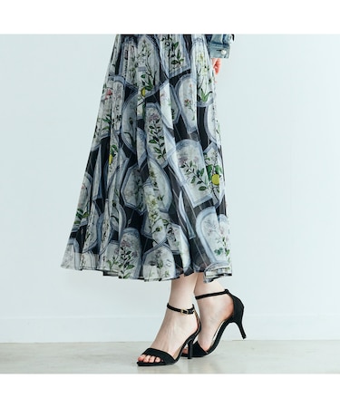 フラワーフレームプリントプリーツスカート