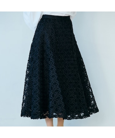 フラワー立体刺繍スカート