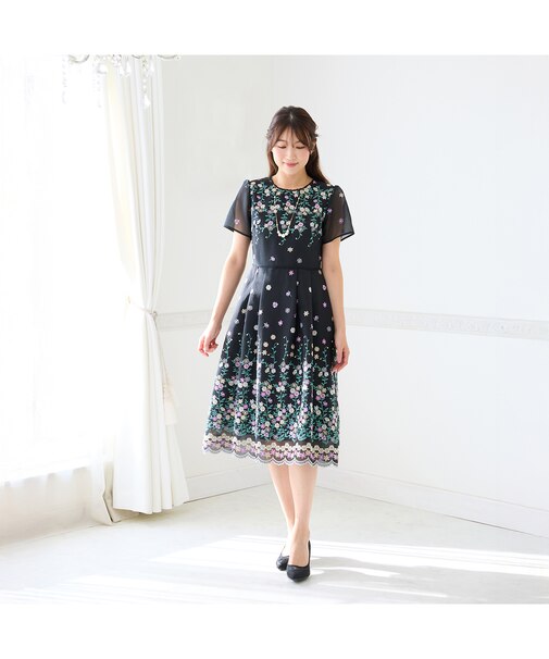 オーガンジー吹上刺繍ワンピース