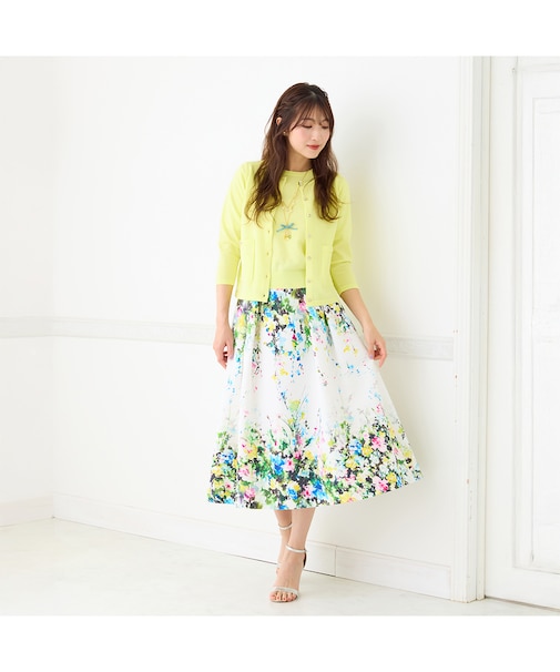 フローラルアートフレアスカート
