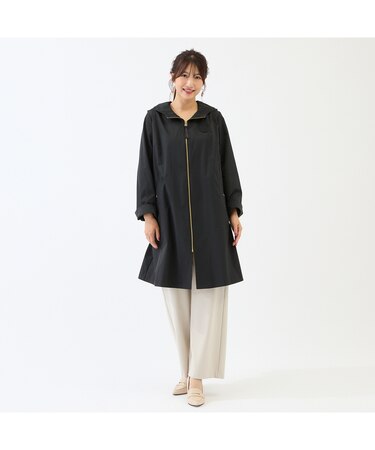 バックティアードフーディコート