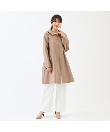 バックティアードフーディコート