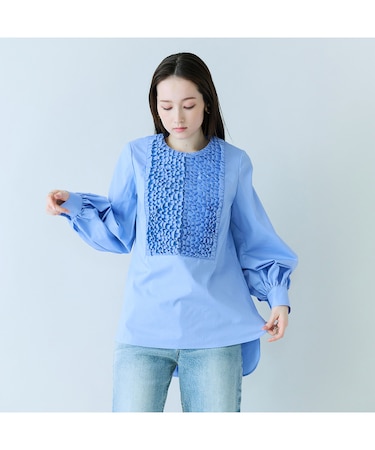 フロントフリルレイヤードブラウス