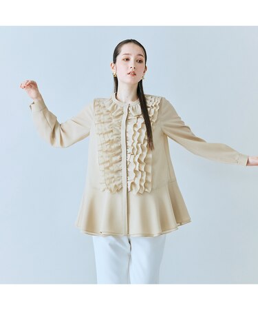 たっぷりフリルブラウス