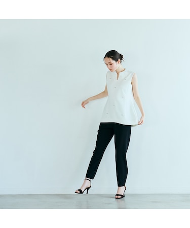 キレイ見えシンプルテーパードパンツ