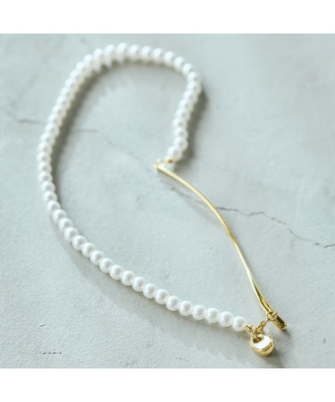 パール風ラインバーネックレス