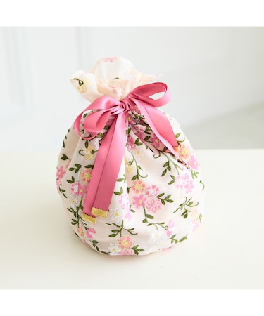 刺繍巾着バッグ