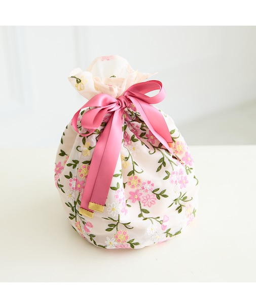 刺繍巾着バッグ