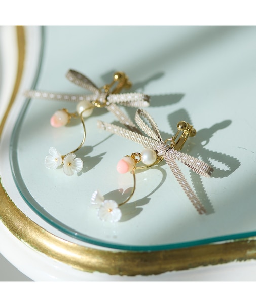 チョコがけいちごのイヤリング