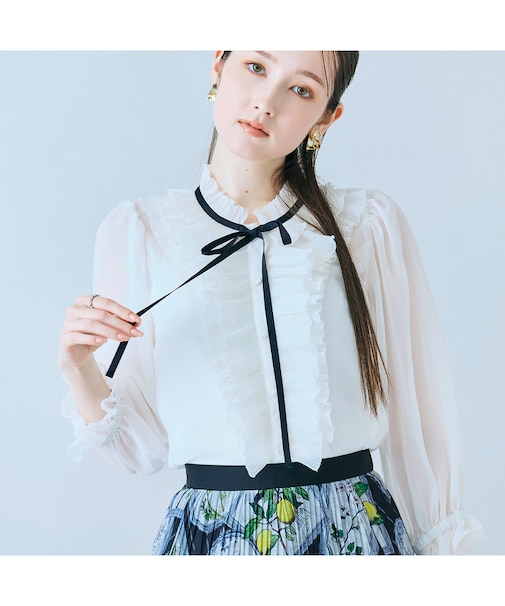 シアープリーツフリルブラウス