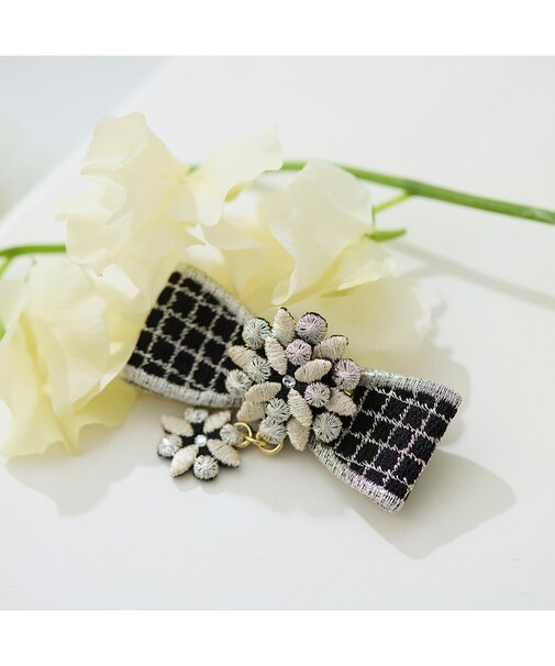 【3WAY】リボン刺繍ブローチ