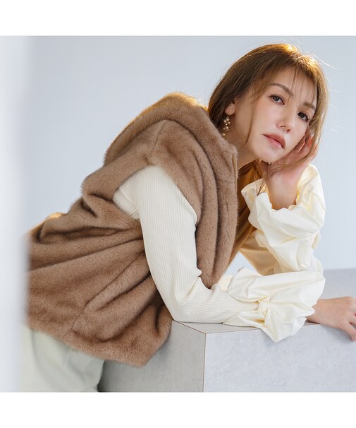 【モデル美香着用】ミンクファーフード付きベスト