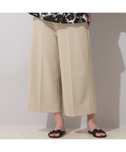 ワイドストレート・センタープレスパンツ