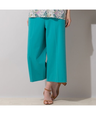 ワイドストレート・センタープレスパンツ