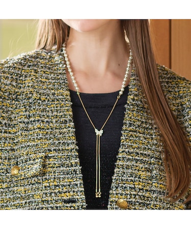 バタフライ×パール調 フリースライドネックレス