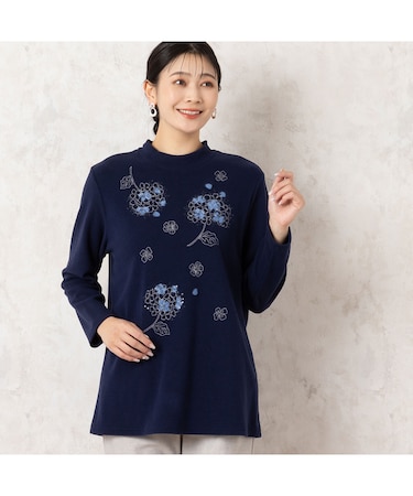 【あったか素材】花刺繍 カットソー