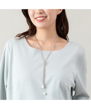 パール調パーツ付きシルバーカラーネックレス