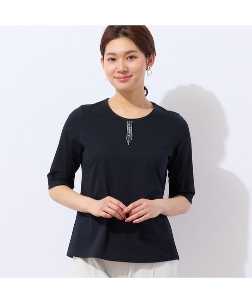 【洗える・日本製・S~LLサイズ】襟ぐり刺繍 綿レーヨンTシャツ