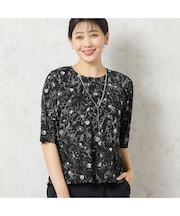 【洗える・日本製】モノトーンフラワーチュールTシャツ