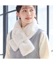 【洗える・別注・大きいサイズ】刺繍入りフェイクファーマフラー