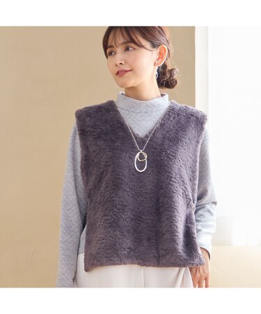 サイドベルトつき フェイクファーベスト