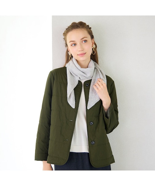 中綿ノーカラージャケット