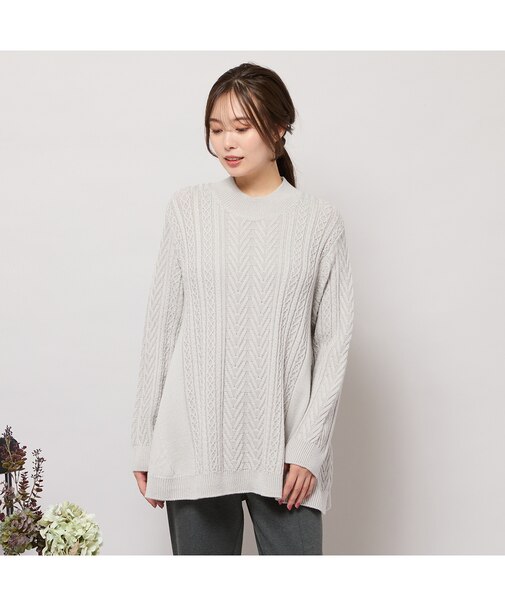 【手洗いOK】ハイネック・フレアーシルエットニット