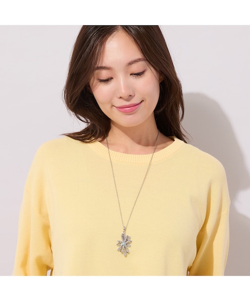 フラワーモチーフシルバー調ネックレス