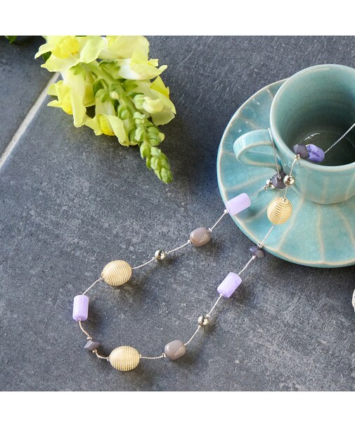 カラーアクリルネックレス