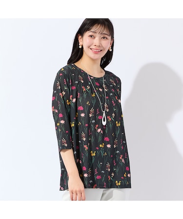 【洗える・アンサンブル可・L～4Lサイズ】ボタニカル柄カットソー