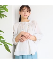 【洗える】レース接ぎボリュームスリーブブラウス