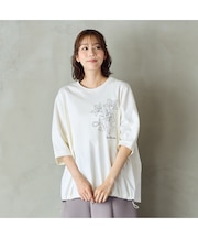【手洗いOK・綿100%】キキョウモチーフ刺繍ワイドシルエットカットソー