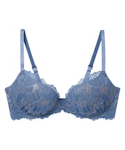 新色登場!【BRAGENIC 盛り胸type】くっきり谷間の盛り胸をメイク