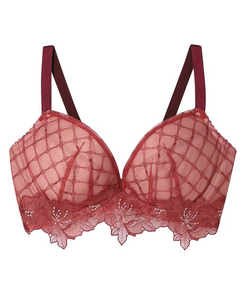 グラマラス＆リッチな谷間をメイク