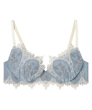 ボリュームＵＰタイプ。グラマラス＆リッチな谷間をメイク【グラマリッチ（Ｇｌａｍａ－Ｒｉｃｈ）】