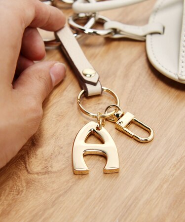 マルチWAYイニシャルチャームM/345609