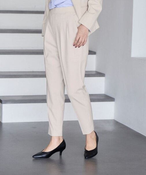 ウツクシルエットテーパードパンツ/970934