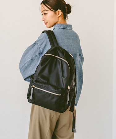 撥水軽量12ポケットリュック/234512