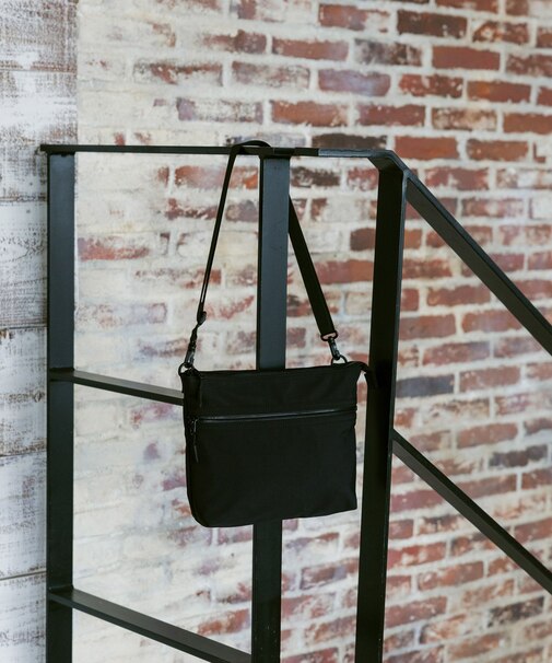 撥水スマらくサコッシュ/325977