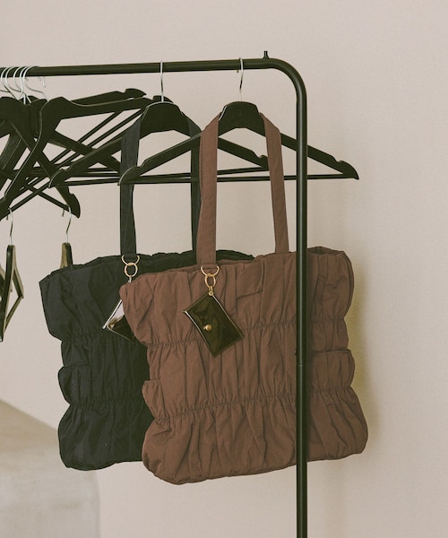 YOUNG & OLSEN/ヤングアンドオルセン 別注 EMBOSSED LEATHER BOTTLE