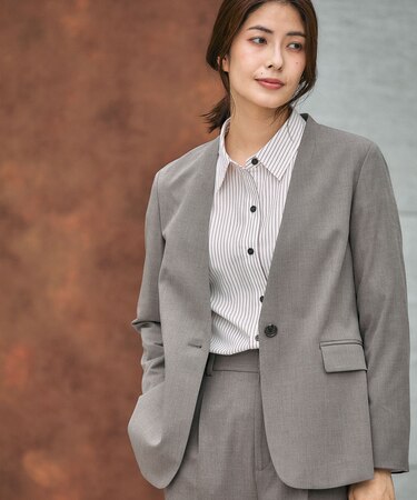  ウツクシルエットノーカラージャケット/581021