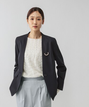  ウツクシルエットノーカラージャケット/581021