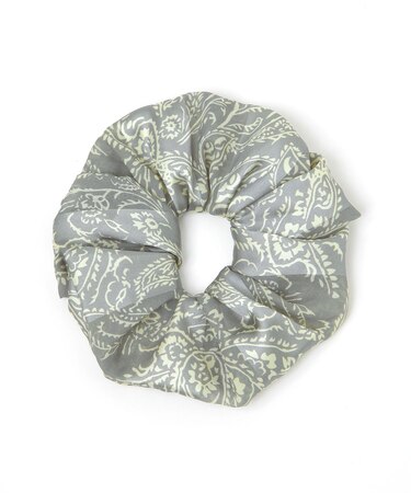 シアースカーフ柄シュシュ/583542