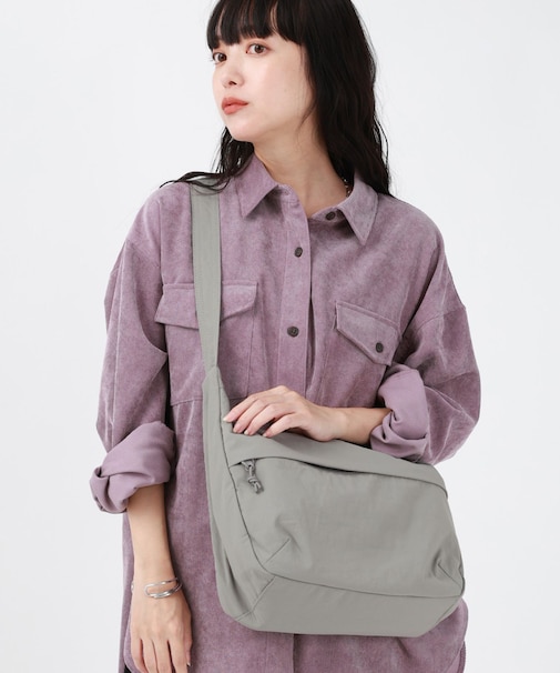 撥水ライト7ポケットショルダー/595522