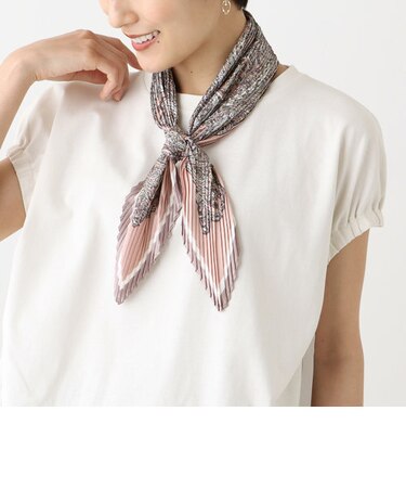 プリーツスカーフ