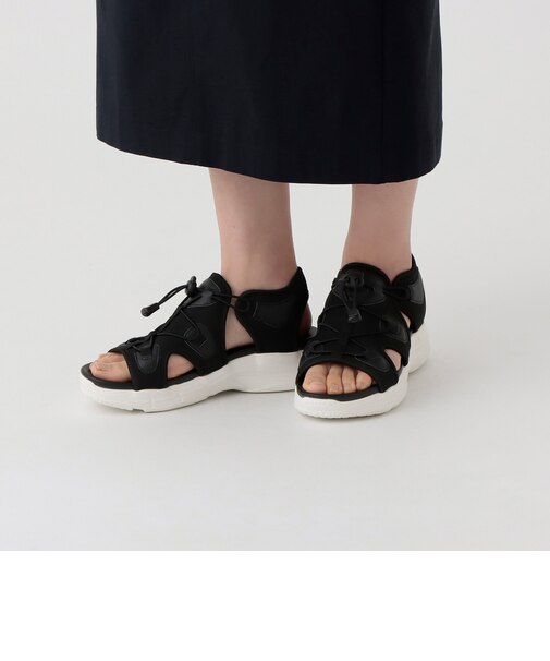 スニーカーサンダル