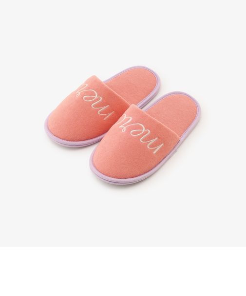 タイポグラフィ刺繍ルームシューズ